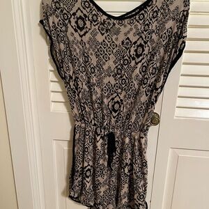 Chic Abstract Romper/Coverup